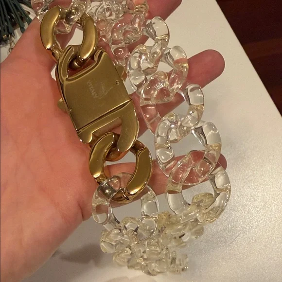 Elegant Gold and Clear Chain Necklace plus leather bracelet - Picture 4 of 8